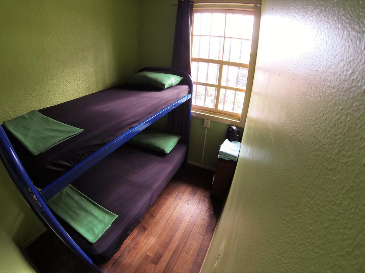 Relax Hostel Сан Хосе Екстериор снимка
