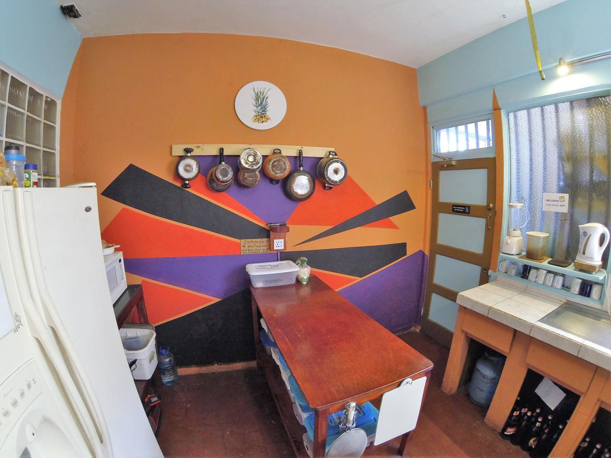 Relax Hostel Сан Хосе Екстериор снимка